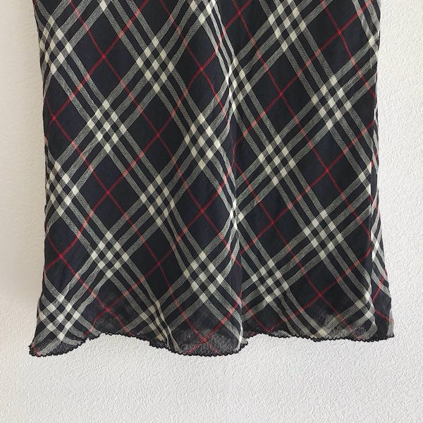 『USED』 
BURBERRY BLUE LABEL バーバリーブルーレーベル 
 チェック柄　スカート スカート 
ポリエステル ブラック系