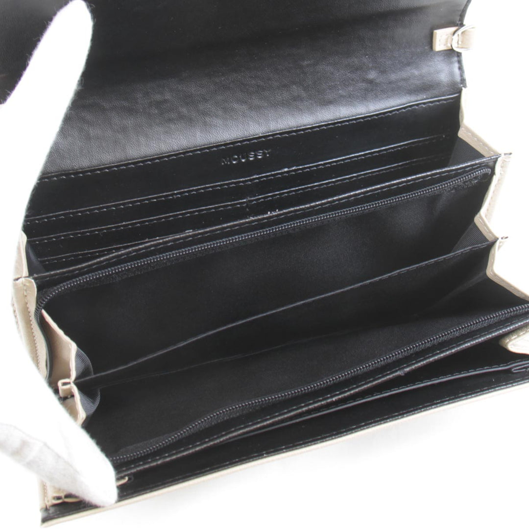 美品『USED』 
MOUSSY マウジー 
 ウォレット ショルダーバッグ 
レザー ベージュ