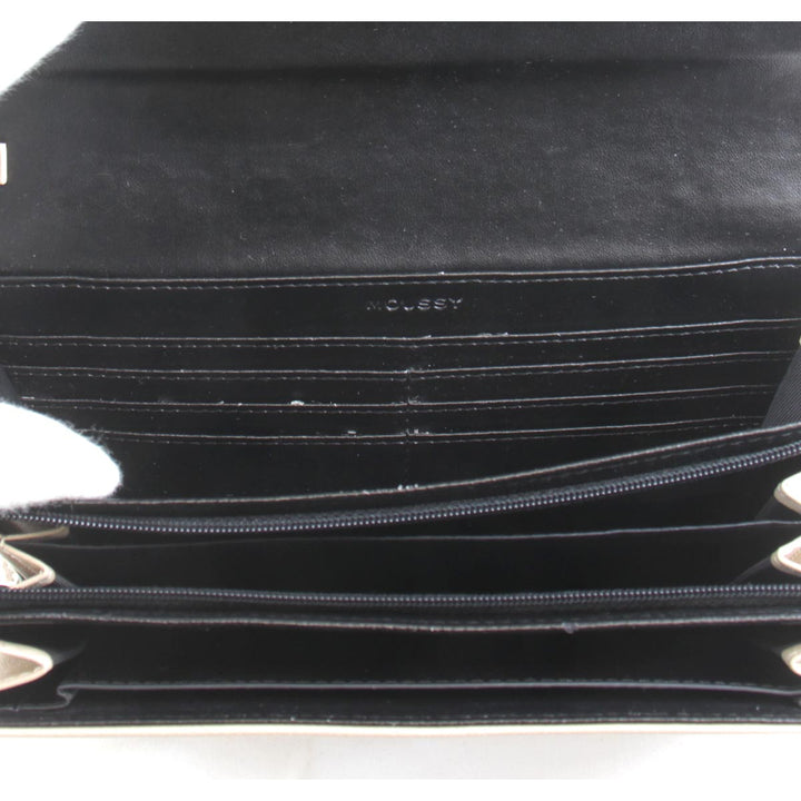 美品『USED』 
MOUSSY マウジー 
 ウォレット ショルダーバッグ 
レザー ベージュ