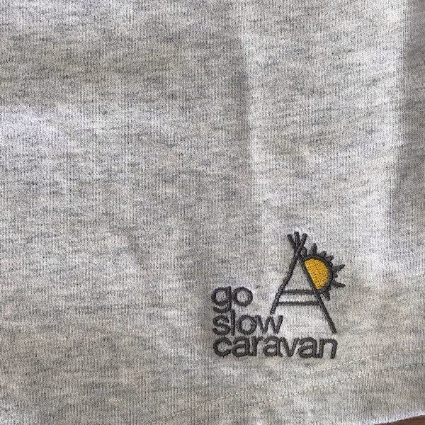 『USED』 
 
 go slow caravan ゴースローキャラバン クマ サックス トレーナー スウェット 
コットン ライトグレー系
