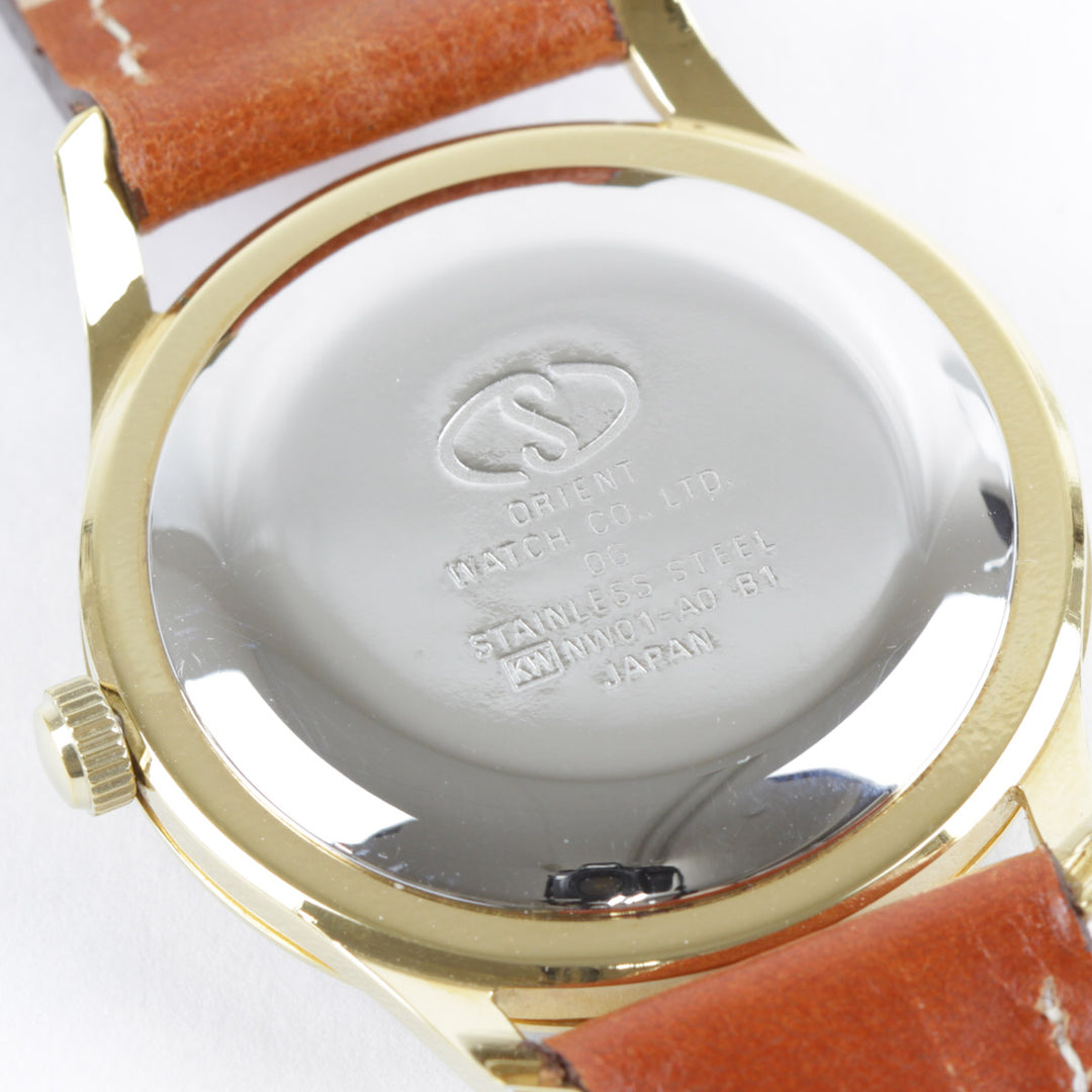 美品『USED』 
ORIENT  NW01-A0 B1 
腕時計
 手巻き メンズ