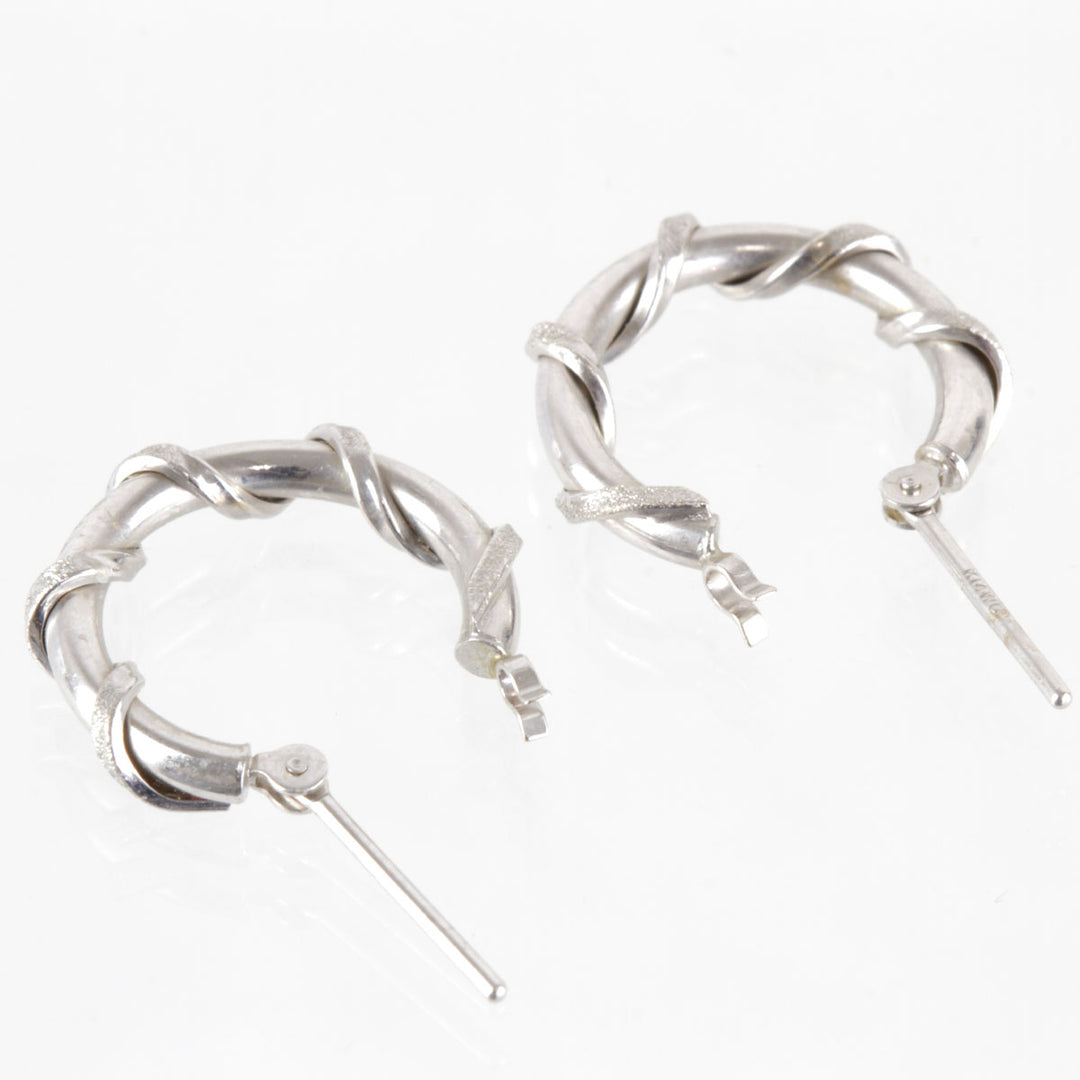 美品『USED』 K14WG 
 フープ ピアス
 1.2g