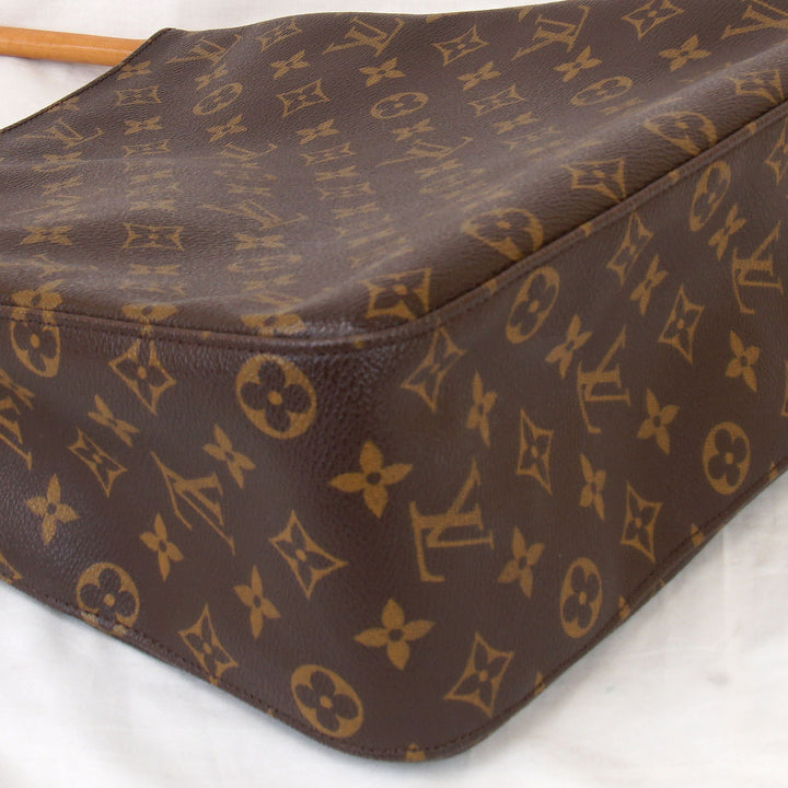 LOUIS VUITTON ルイ・ヴィトン 
 ルーピングGM M51145 ショルダーバッグ 
モノグラムキャンバス モノグラム