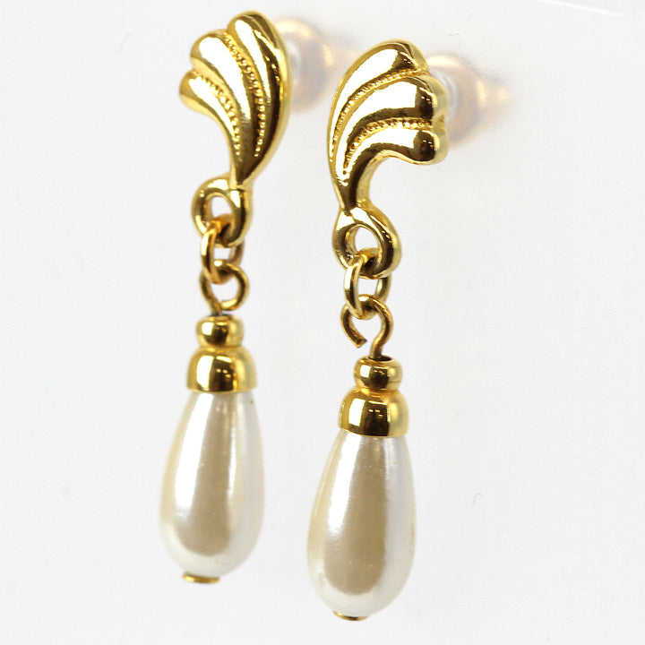 美品『USED』 メタル 
 ティアドロップ パールピアス ピアス