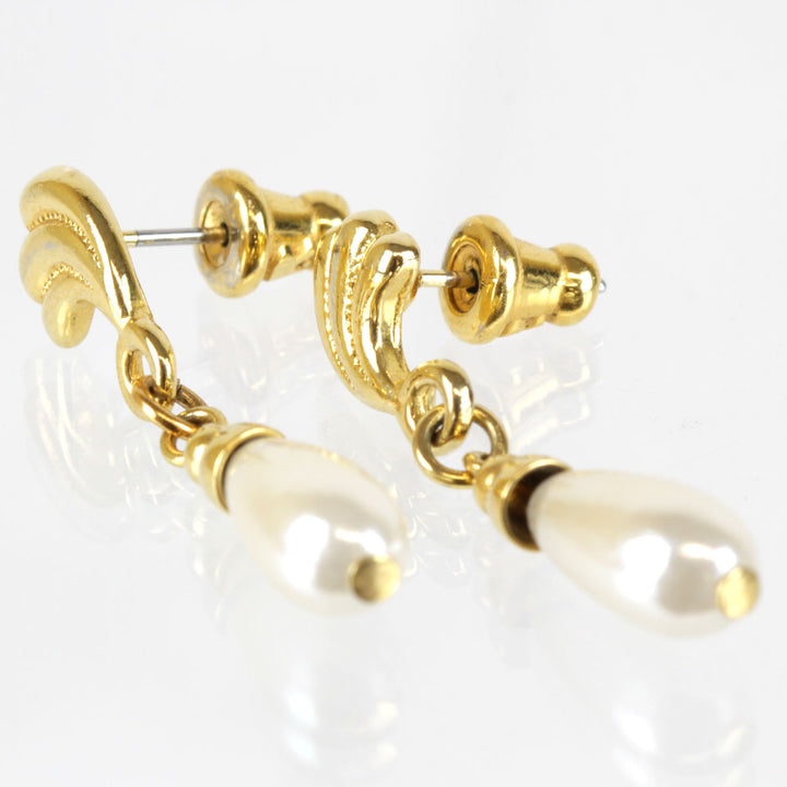 美品『USED』 メタル 
 ティアドロップ パールピアス ピアス