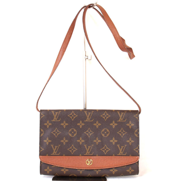 LOUIS VUITTON ルイ・ヴィトン 
 ボルドー24 M51798 ショルダーバッグ 
モノグラムキャンバス モノグラム