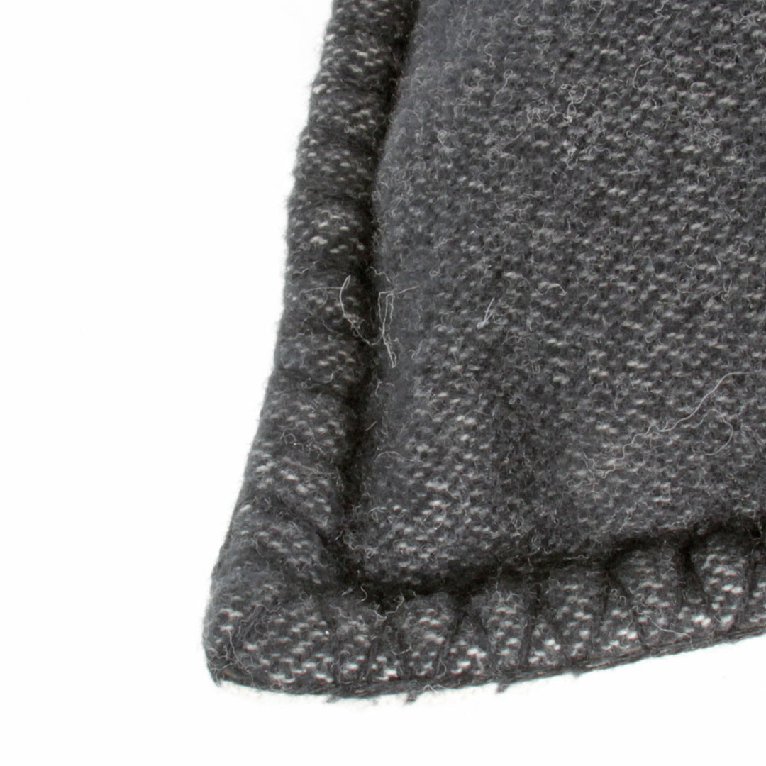 良品『USED』 
CHANEL シャネル 
 クッションカバー インテリアその他 
ウール90%/カシミア10% ブラック×ホワイト