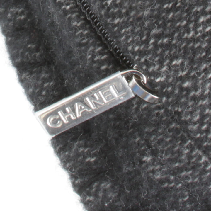 良品『USED』 
CHANEL シャネル 
 クッションカバー インテリアその他 
ウール90%/カシミア10% ブラック×ホワイト