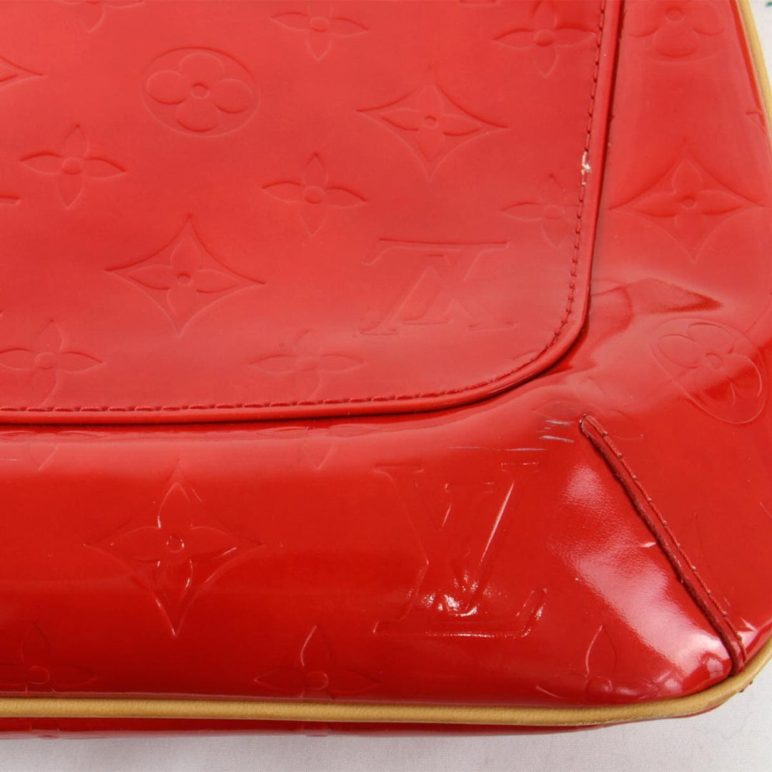 『USED』 
LOUIS VUITTON ルイ・ヴィトン 
 トンプソン M91094 ショルダーバッグ 
ヴェルニ レッド