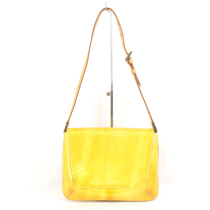 『USED』 
LOUIS VUITTON ルイ・ヴィトン 
 ヴェルニトンプソン M91069 ショルダーバッグ 
モノグラムヴェルニ イエロー