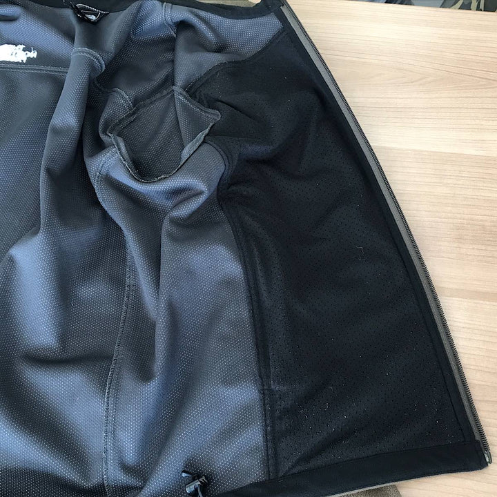 『USED』 
THE NORTH FACE ザ・ノースフェイス 
 フリースジャケット WIND WALL DN902732 ブルゾン 
ポリエステル カーキ系