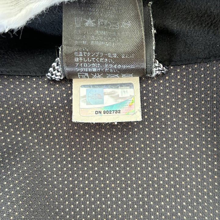 『USED』 
THE NORTH FACE ザ・ノースフェイス 
 フリースジャケット WIND WALL DN902732 ブルゾン 
ポリエステル カーキ系