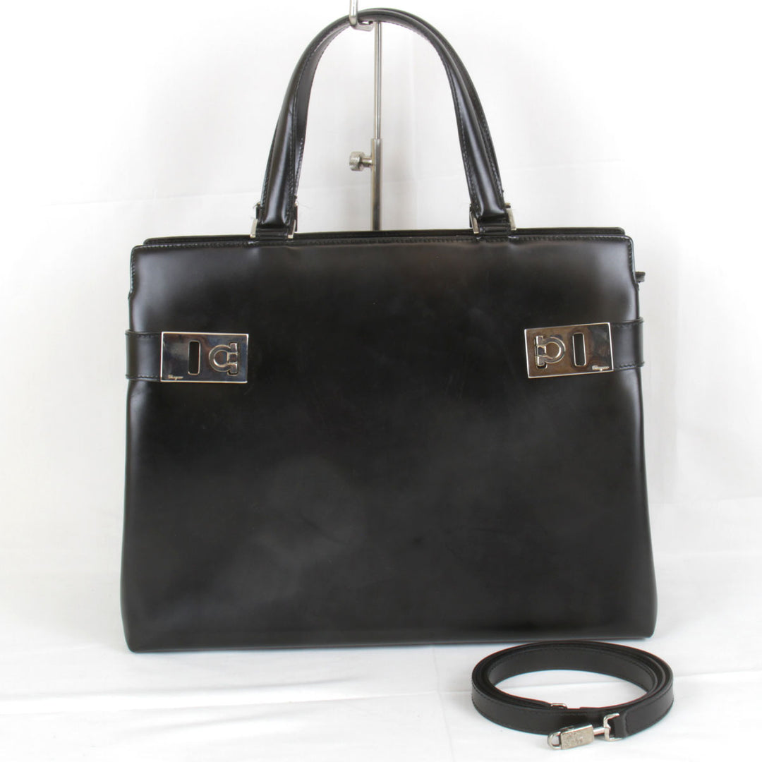 『USED』 
Salvatore Ferragamo フェラガモ 
 ガンチーニ 2WAYバッグ ハンドバッグ 
レザー ブラック