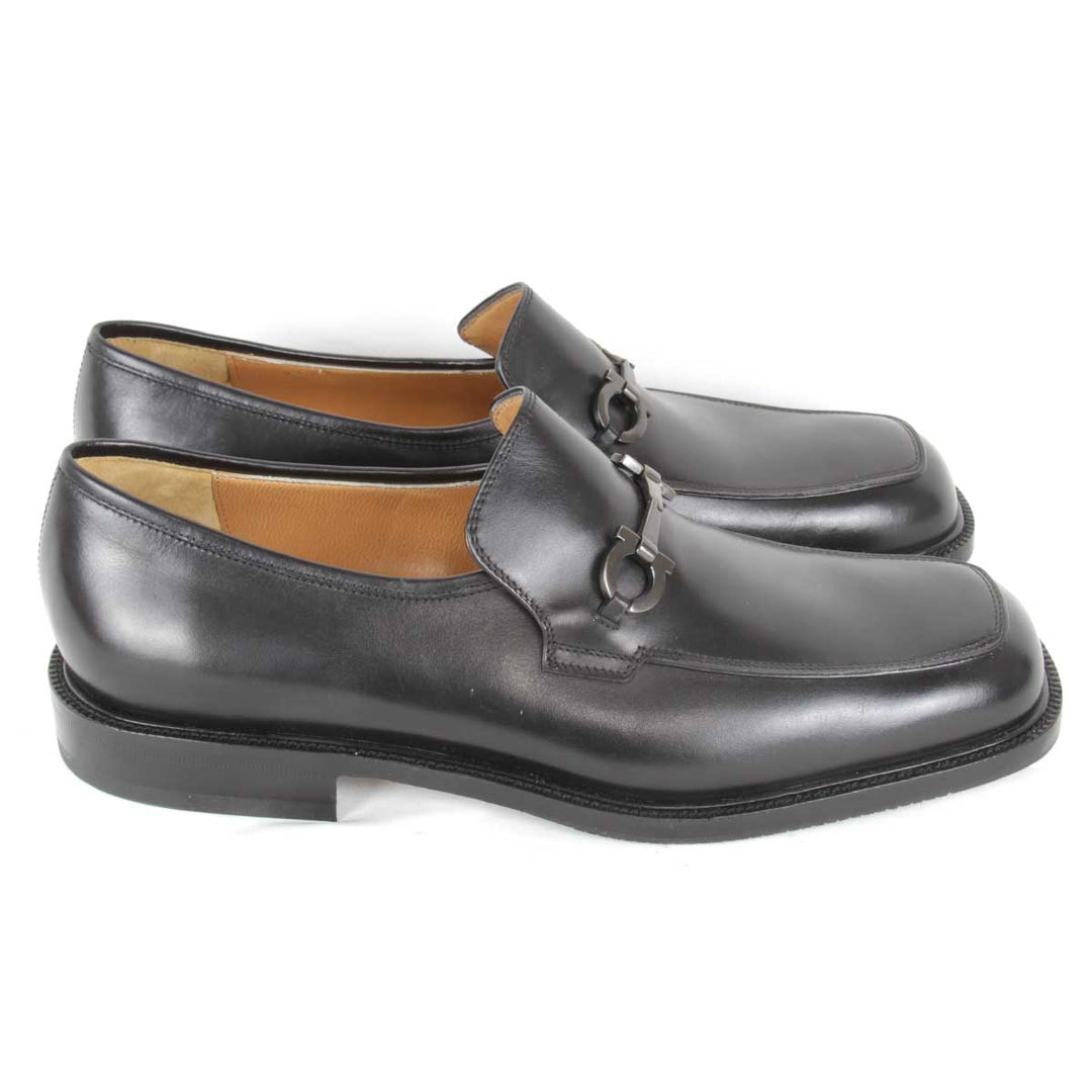 『USED』 
Salvatore Ferragamo フェラガモ 
 0186137 ローファー 
カーフ ブラック