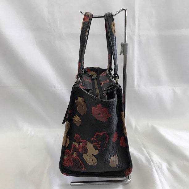 『USED』 
COACH コーチ 
 ミニクロスビー キャリーオール 花柄 33856 ハンドバッグ 
PVC/レザー  ブラック