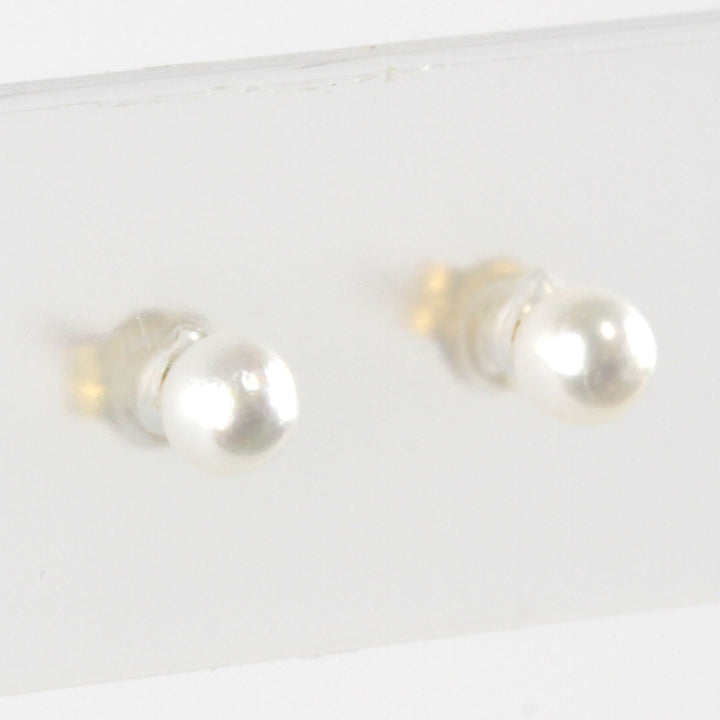 良品『USED』 K18/パール  
ピアス
 0.2g