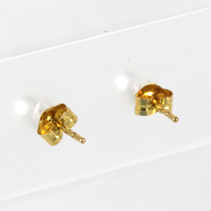 良品『USED』 K18/パール  
ピアス
 0.2g