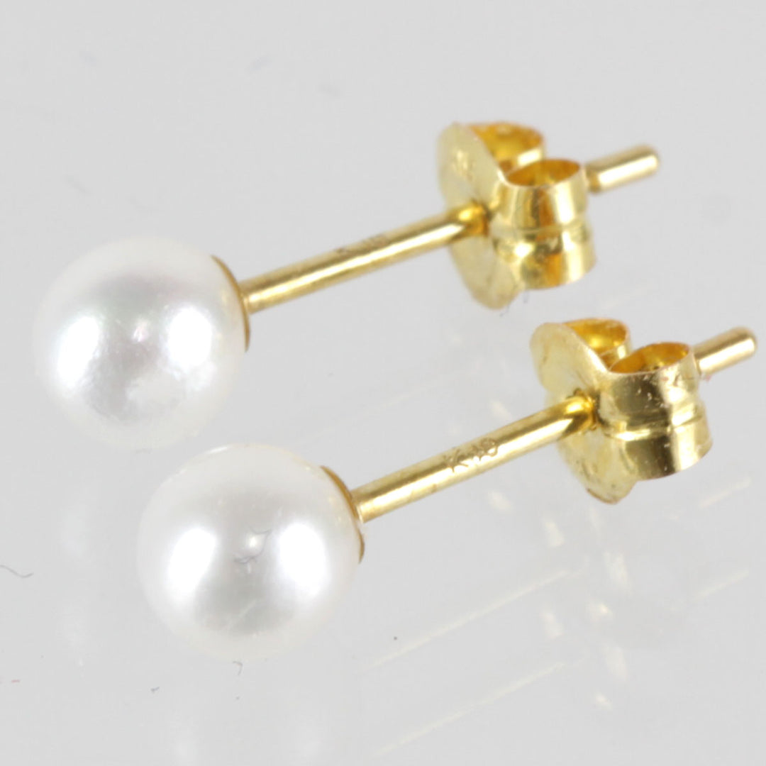 良品『USED』 K18/パール  
ピアス
 0.2g