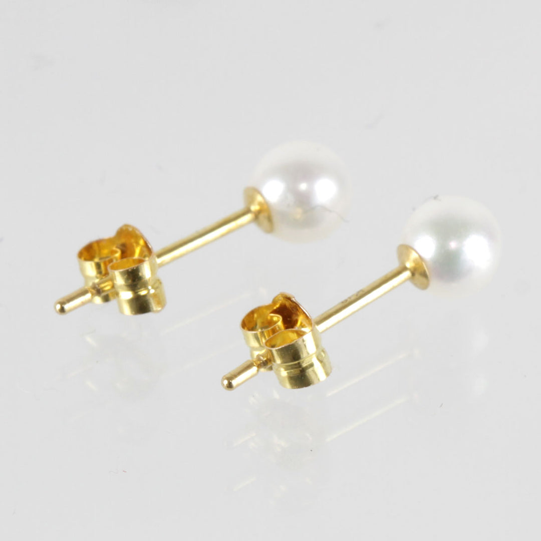 良品『USED』 K18/パール  
ピアス
 0.2g