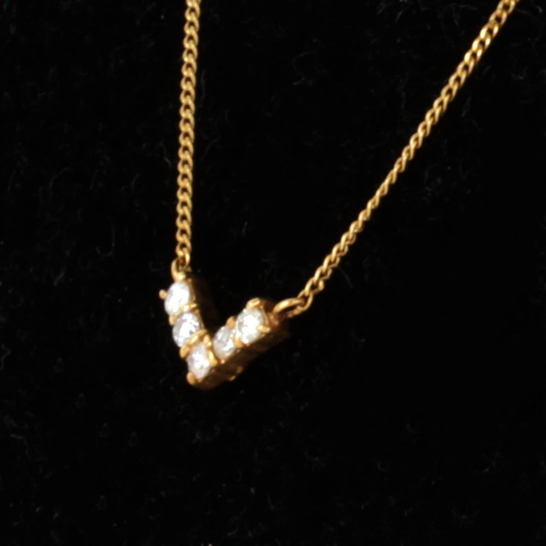 美品『USED』 K18 
 Vネックレス ネックレス
 ダイヤモンド 0.15 1.6g