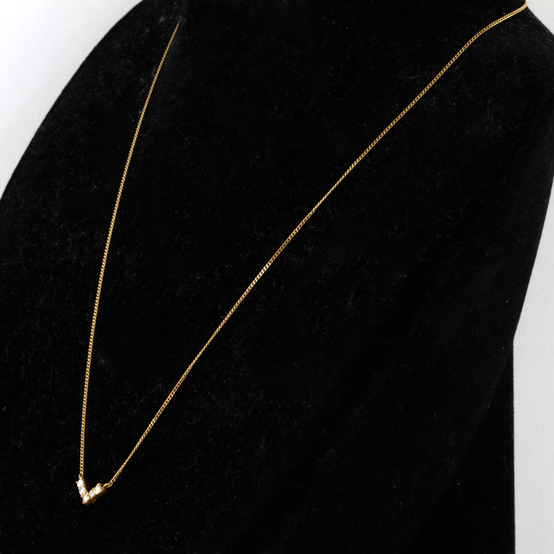 美品『USED』 K18 
 Vネックレス ネックレス
 ダイヤモンド 0.15 1.6g