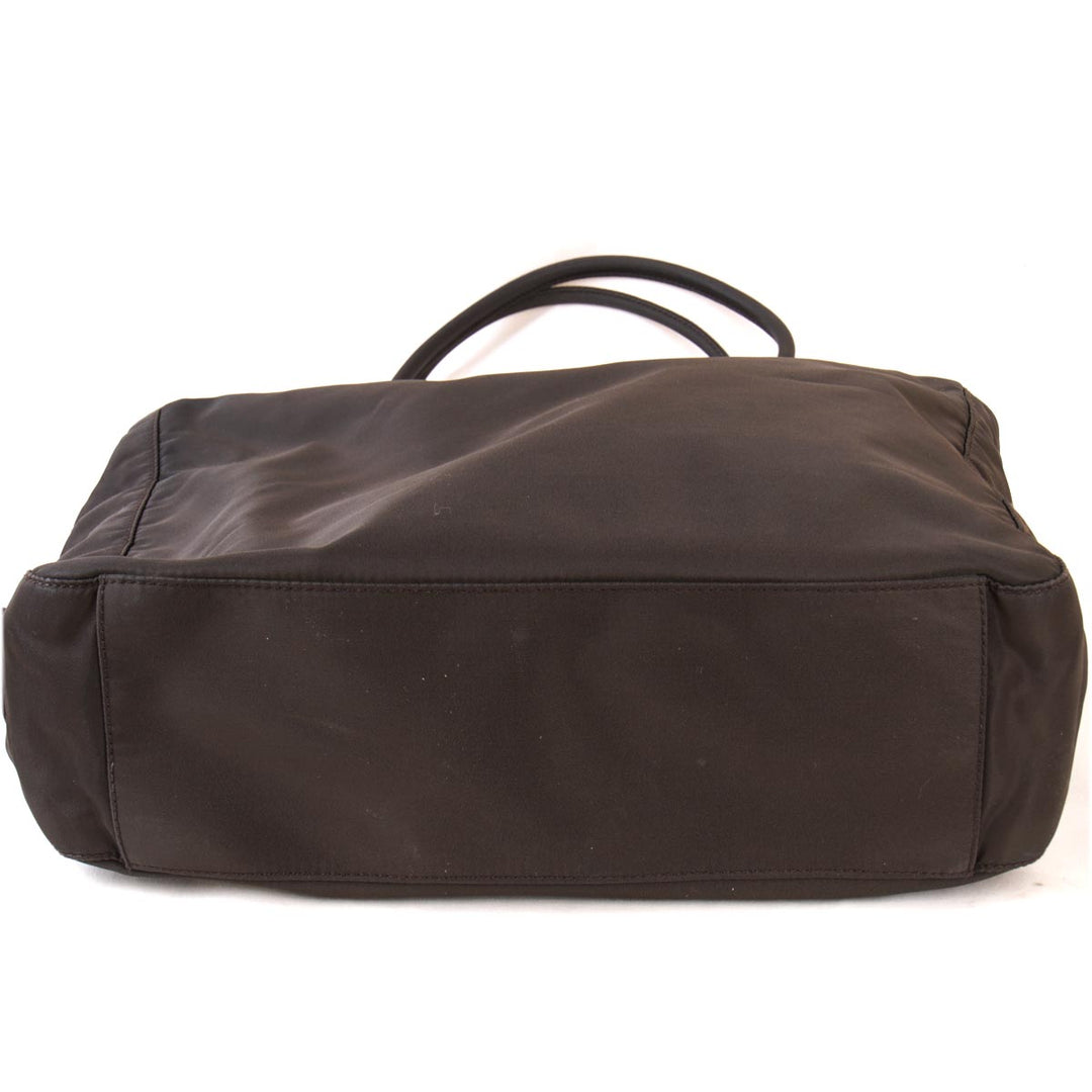 『USED』 
PRADA プラダ 
 B8489 トートバッグ 
ナイロン カーキ