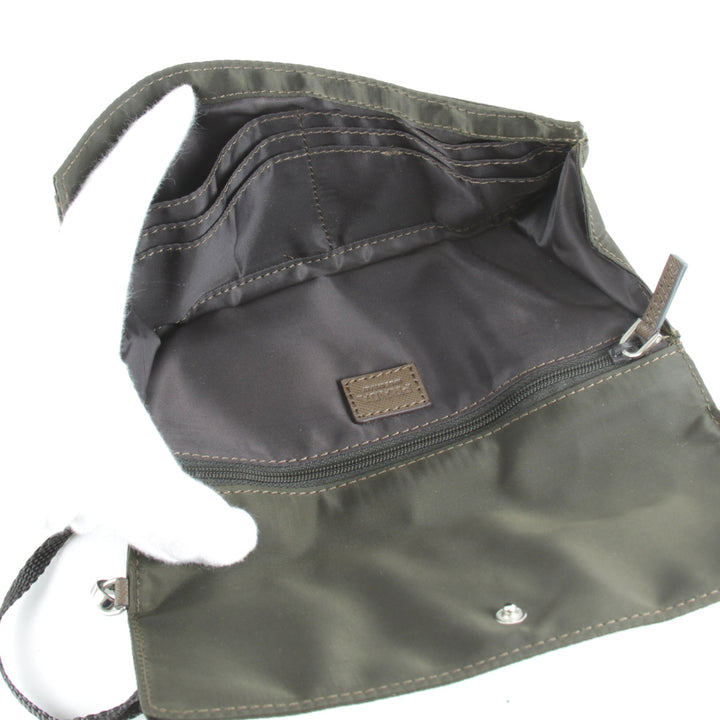 美品『USED』 
PRADA プラダ 
 ショルダーバッグ 
ナイロン カーキ