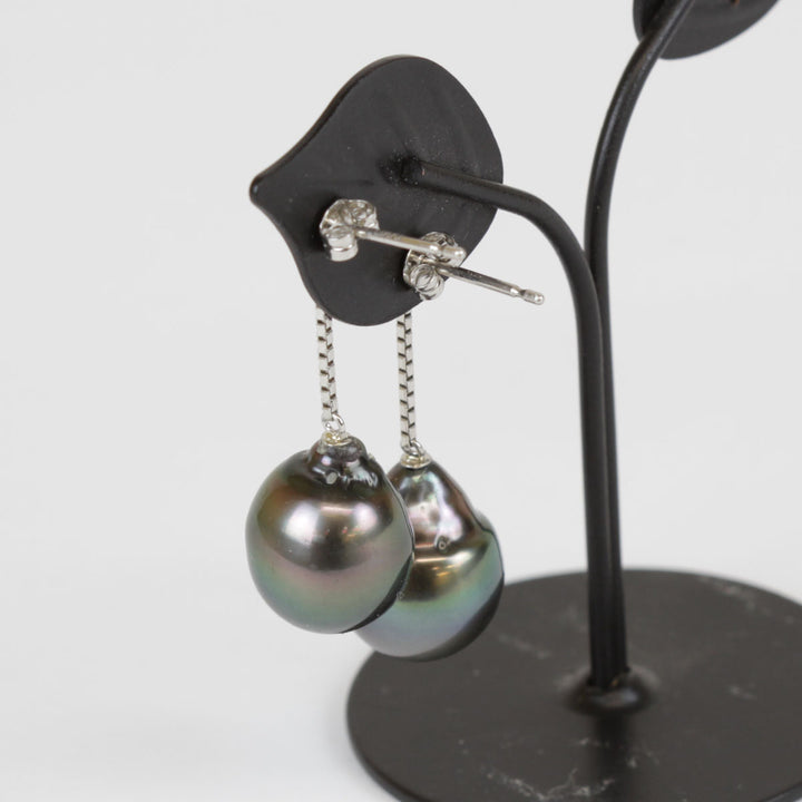 美品『USED』 Pt900プラチナ/ブラックパール（黒蝶真珠）  
ピアス
 7.3g
