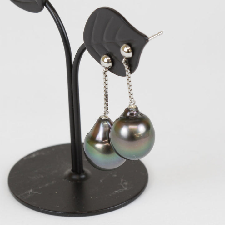 美品『USED』 Pt900プラチナ/ブラックパール（黒蝶真珠）  
ピアス
 7.3g