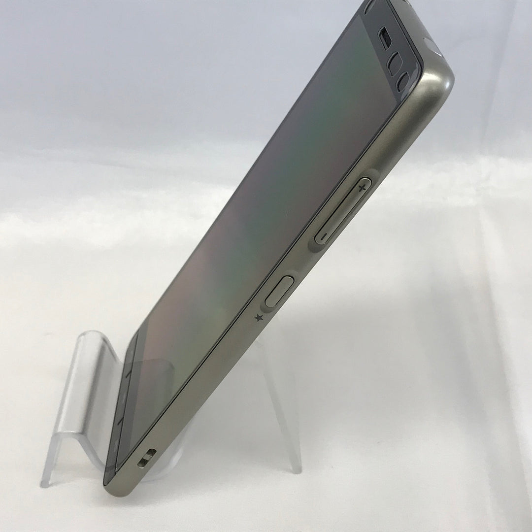 『USED』 
 
 au 京セラ BASIO4 KYV47 SIMロック未解除 本体&ケースセット その他スマホ