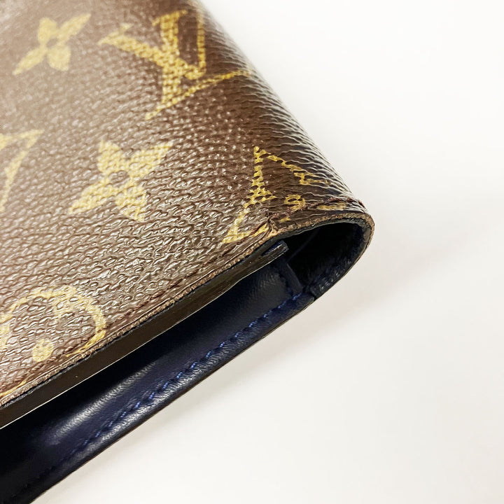 LOUIS VUITTON ルイ・ヴィトン 
 Vシグネチャー ポルトフォイユ ミュルティプル M61169 二つ折り財布 
PVC ブラウン