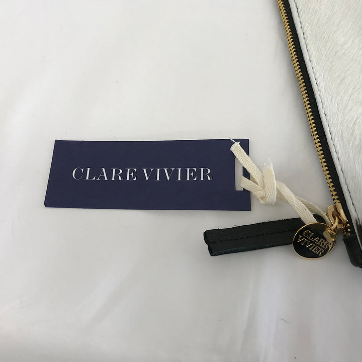 『USED』 
Clare V. クレア ヴィヴィエ 
 バッグ クラッチバッグ 
レザー 画像でご確認ください。
