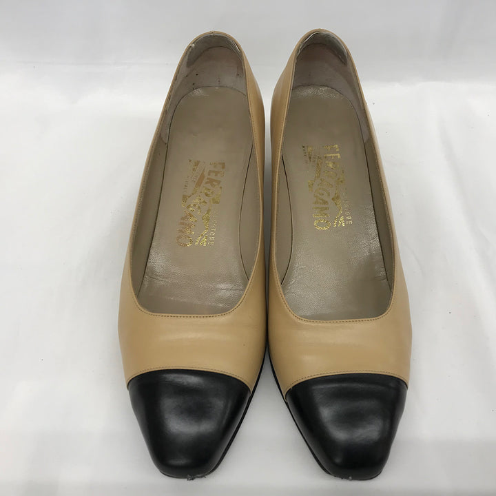 『USED』 
Salvatore Ferragamo フェラガモ 
 24.5cm DQ36917 パンプス 
レザー ベージュ系