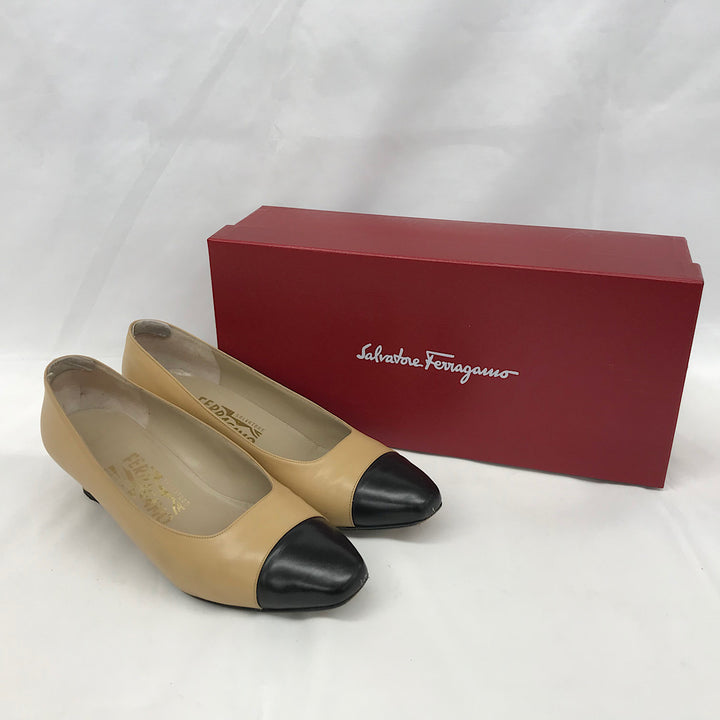 『USED』 
Salvatore Ferragamo フェラガモ 
 24.5cm DQ36917 パンプス 
レザー ベージュ系