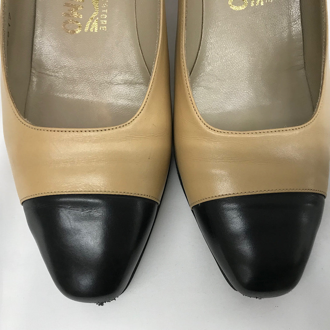 『USED』 
Salvatore Ferragamo フェラガモ 
 24.5cm DQ36917 パンプス 
レザー ベージュ系