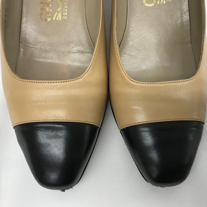 『USED』 
Salvatore Ferragamo フェラガモ 
 24.5cm DQ36917 パンプス 
レザー ベージュ系
