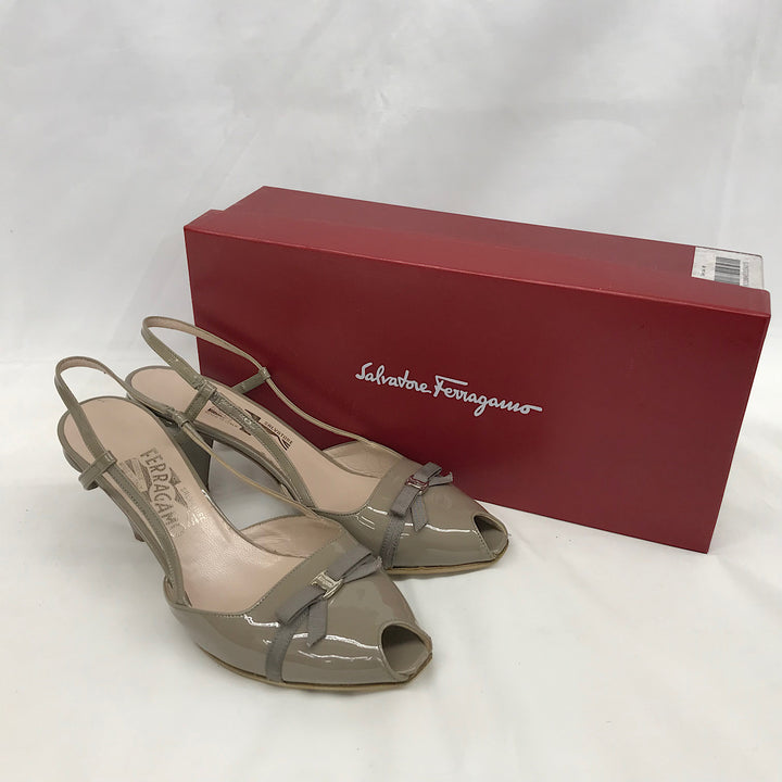 『USED』 
Salvatore Ferragamo フェラガモ 
 25.0cm DBH84531 パンプス 
エナメル ベージュ系