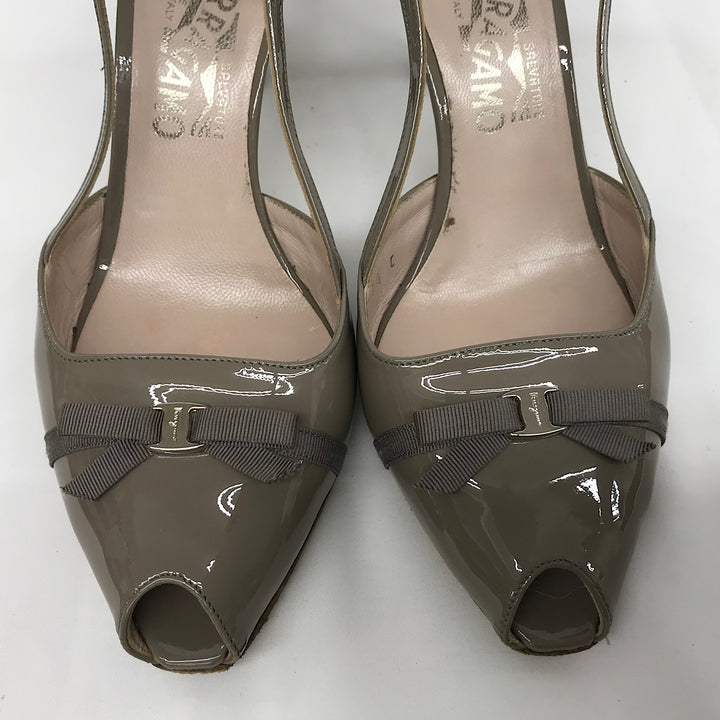 『USED』 
Salvatore Ferragamo フェラガモ 
 25.0cm DBH84531 パンプス 
エナメル ベージュ系