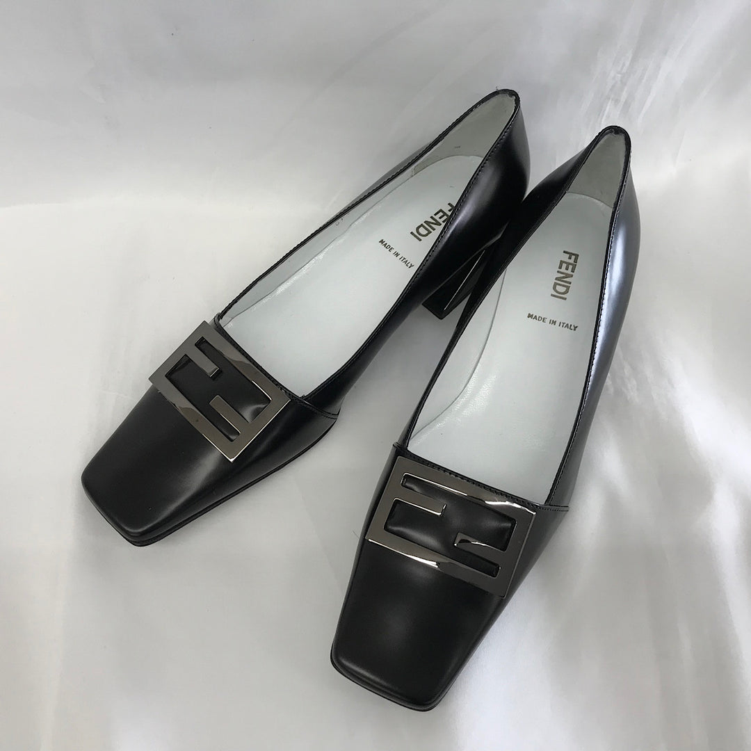 『USED』 
FENDI フェンディ 
 VERO CUOIO 23.0cm 8P0250 パンプス 
本革 ブラック系