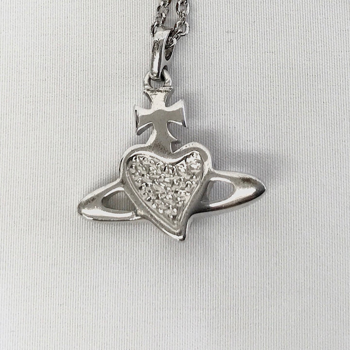 『USED』 真鍮/クリスタル  
Vivienne Westwood  ディアマンテハートペンダント ネックレス
 5.5g