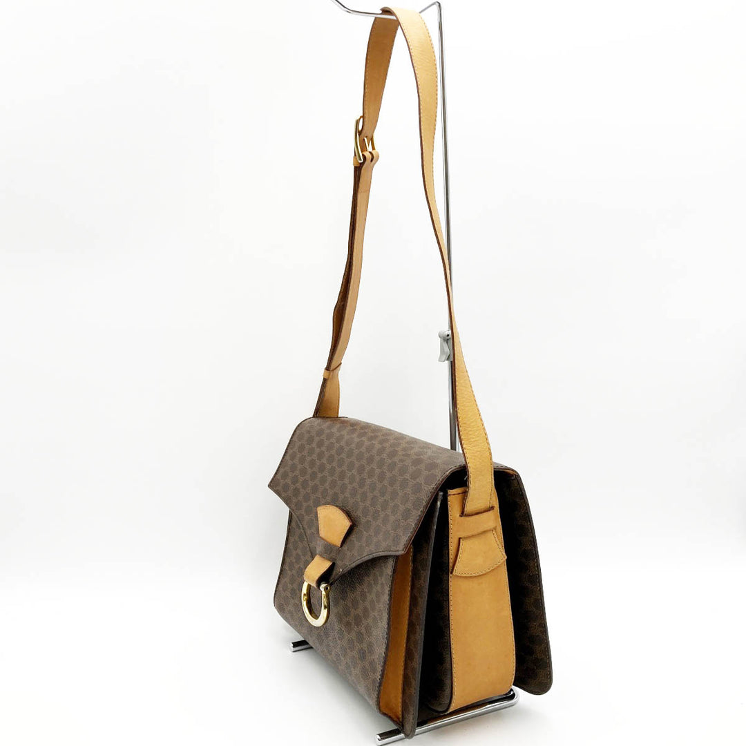 CELINE セリーヌ 
 F/C1 ショルダーバッグ 
PVC ブラウン