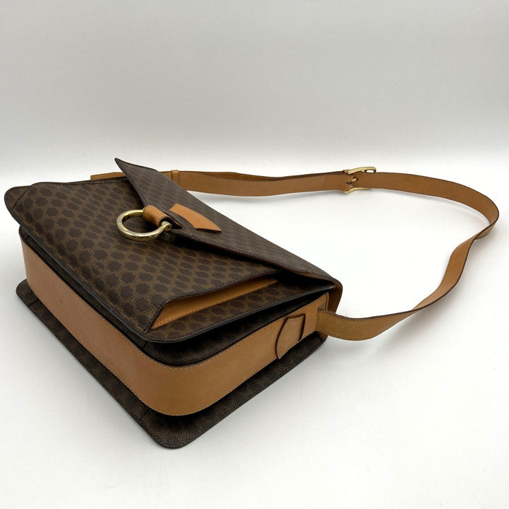 CELINE セリーヌ 
 F/C1 ショルダーバッグ 
PVC ブラウン