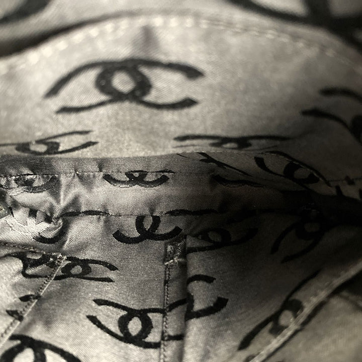 CHANEL シャネル 
 ショルダーバッグ 
レザー ピンク