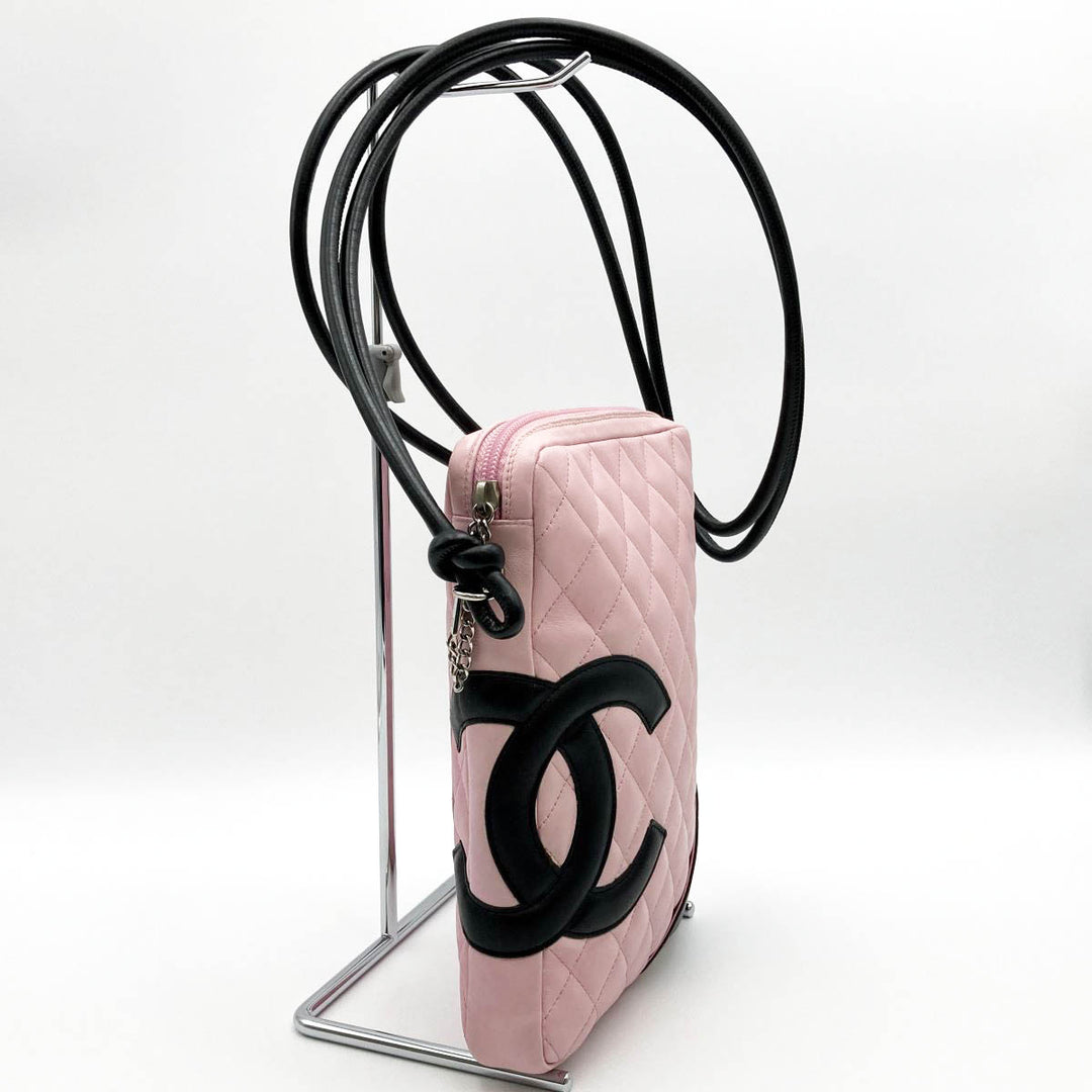 CHANEL シャネル 
 ショルダーバッグ 
レザー ピンク