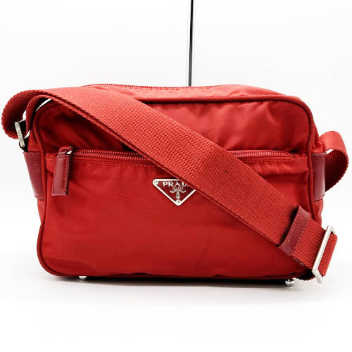 PRADA プラダ 
 ショルダーバッグ 
ナイロン レッド