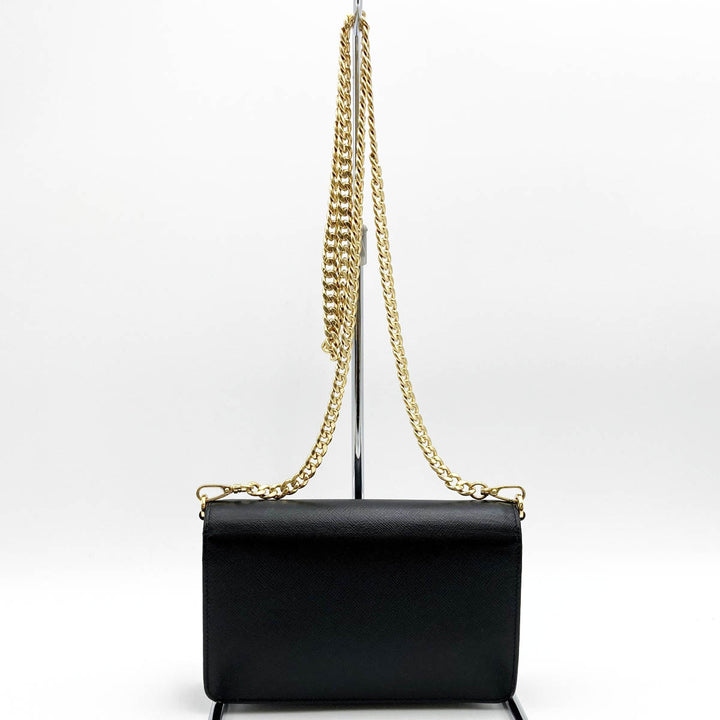 PRADA プラダ 
 ショルダーバッグ 
レザー ブラック