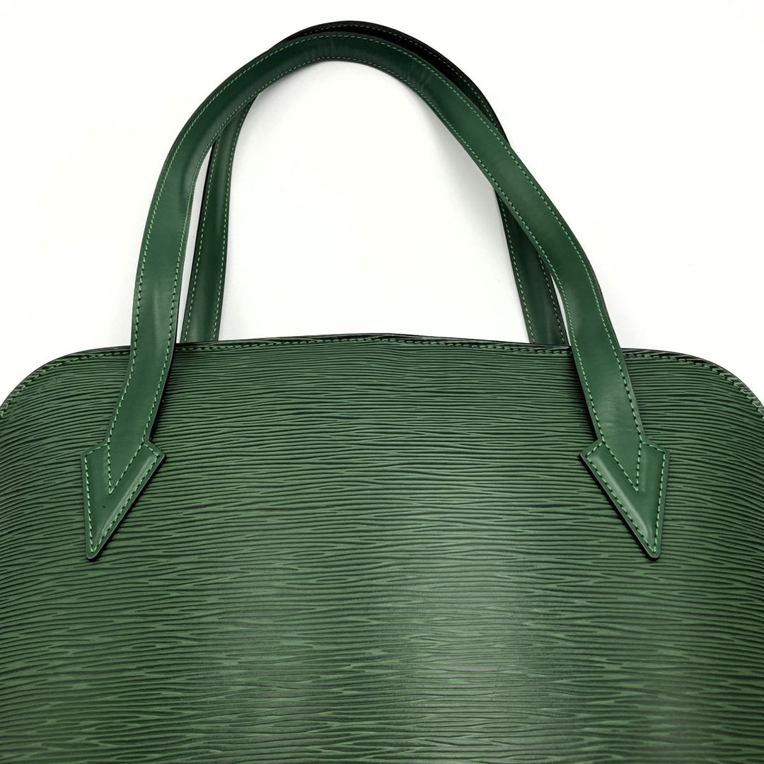 LOUIS VUITTON ルイ・ヴィトン 
 リュサック M52284 ショルダーバッグ 
PVC グリーン