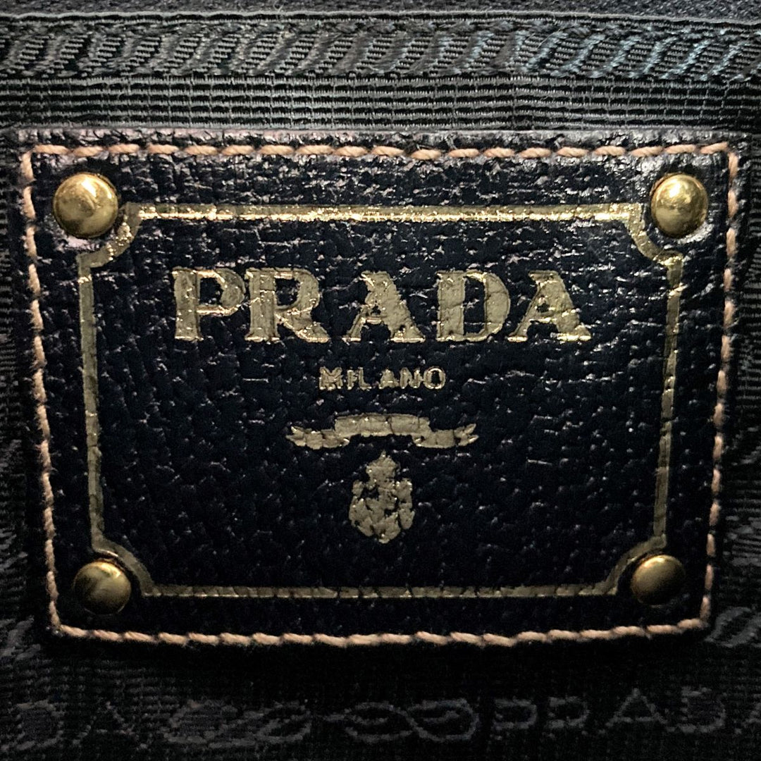 PRADA プラダ 
 ショルダーバッグ 
ナイロン ブラック