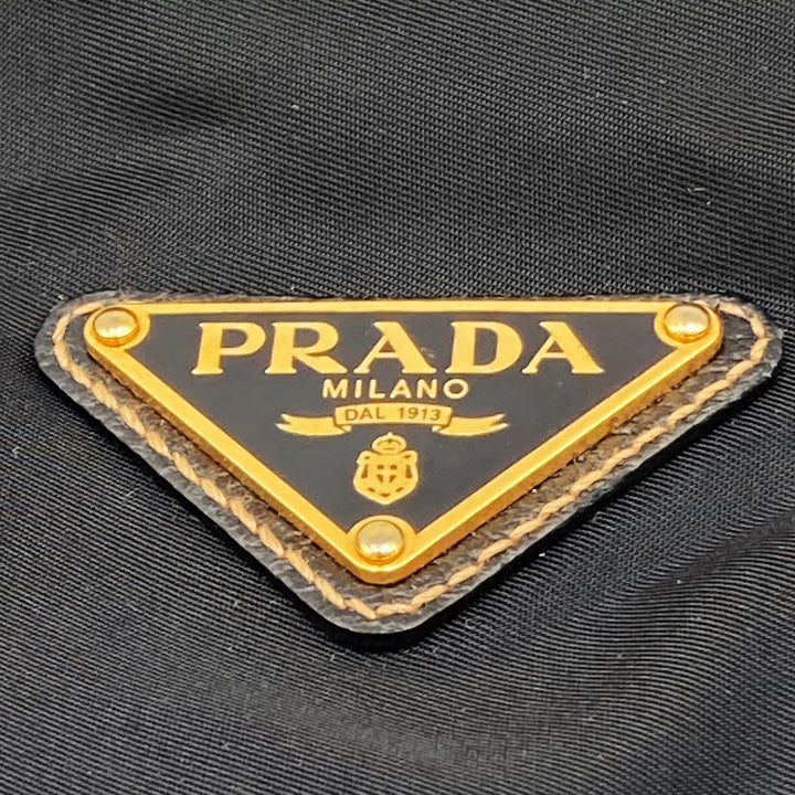 PRADA プラダ 
 ショルダーバッグ 
ナイロン ブラック