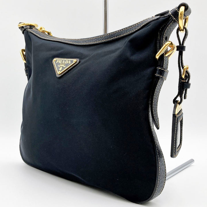 PRADA プラダ 
 ショルダーバッグ 
ナイロン ブラック